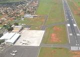 Foto de Aeroporto de Uberlândia por William Moreira em 07/09/2012